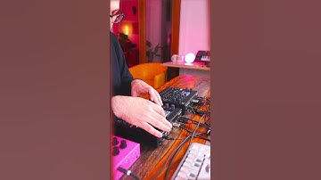 Gotta admit, it’s a solid combo #syntakt #digitone #digitoneii #elektron #dawless