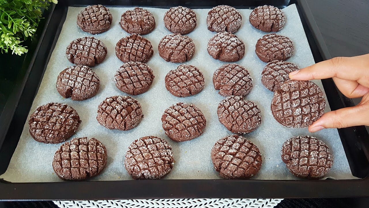 Questi biscotti si sciolgono in bocca! buonissimi e facili. Dolce facile e veloce.