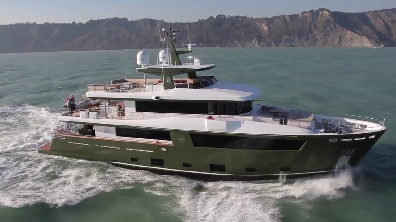 Launch of Motor Yacht Hyhmä