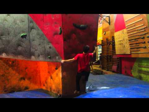 Джамп+Дирка Bouldermania (Скеледром Бухта)