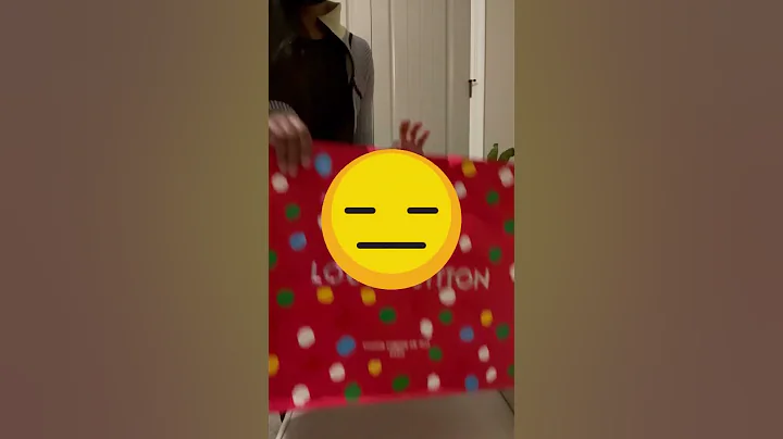 Louis Vuitton (LV) Petit Palais Unboxing- Black/Beige Colorway #blackfashionblogger #fashionvlogger