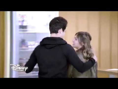 Disney 11 - Gabo & Zoe Hold on