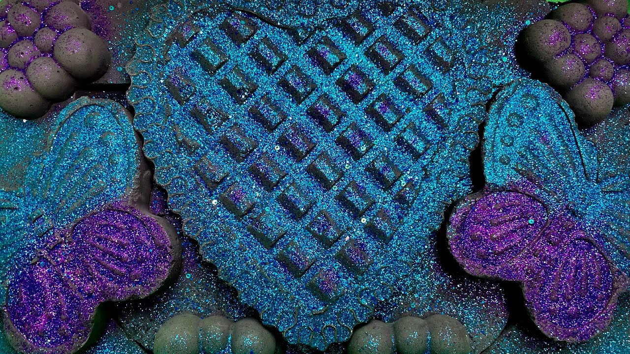 asmr-charcoal-gym-chalk-reforms-topped-with-glitter-cornstarch