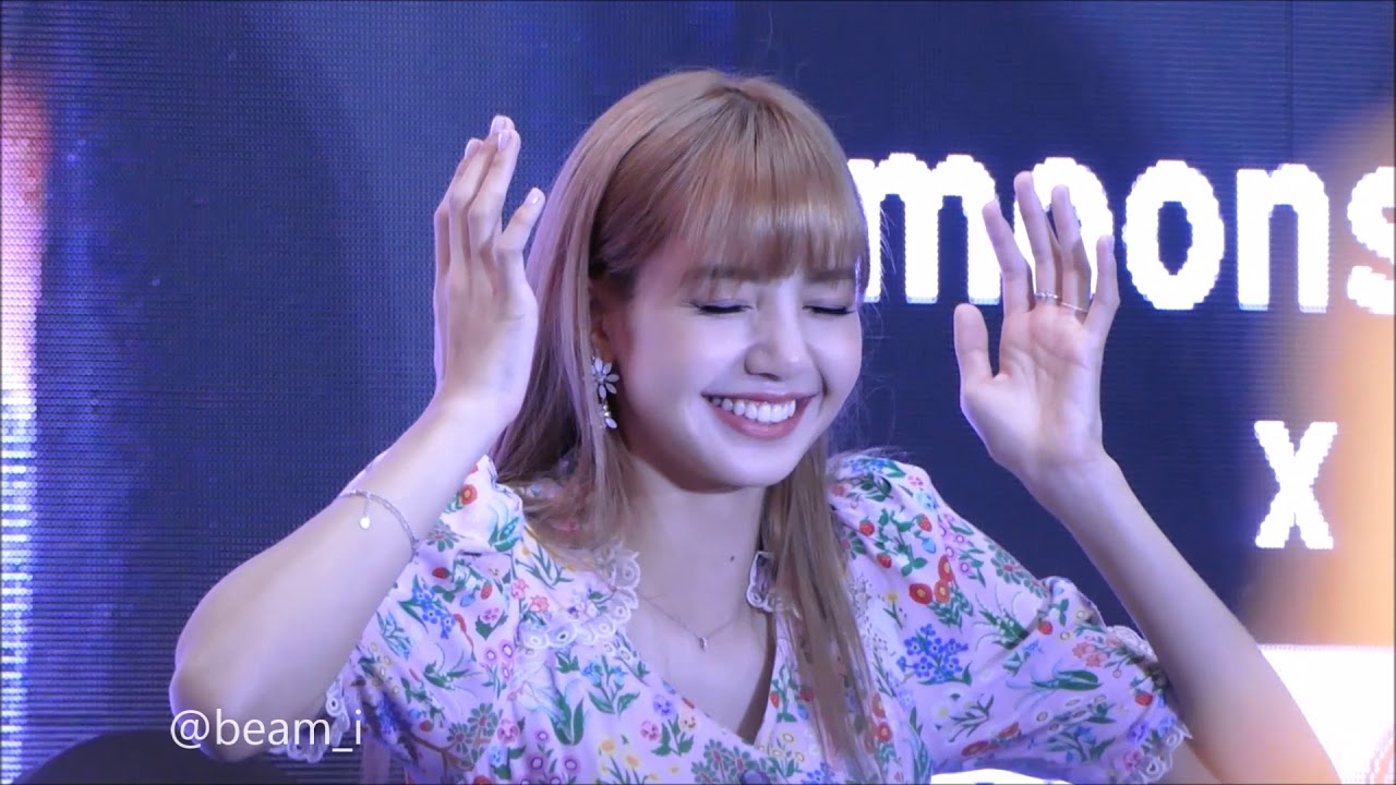 180812 Blackpink Lisa - Moonshot Fansign in Thailand