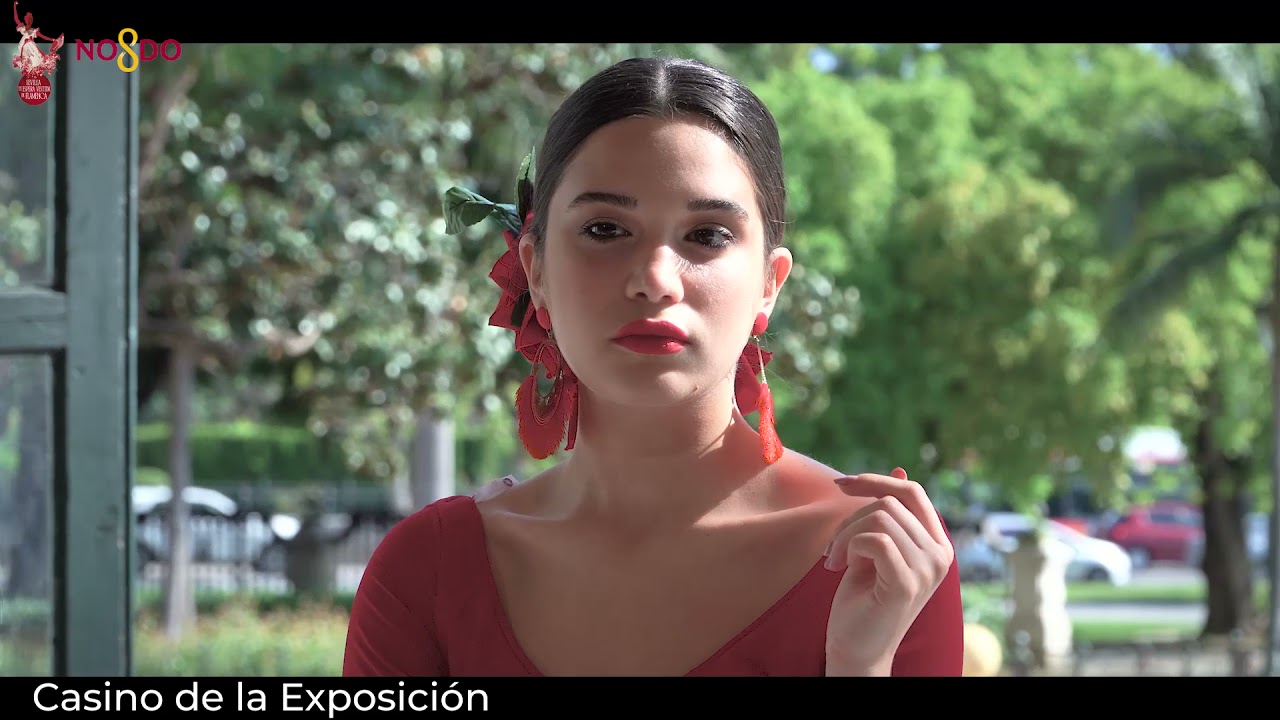 Fashion film 'Sevilla te espera vestida de flamenca'