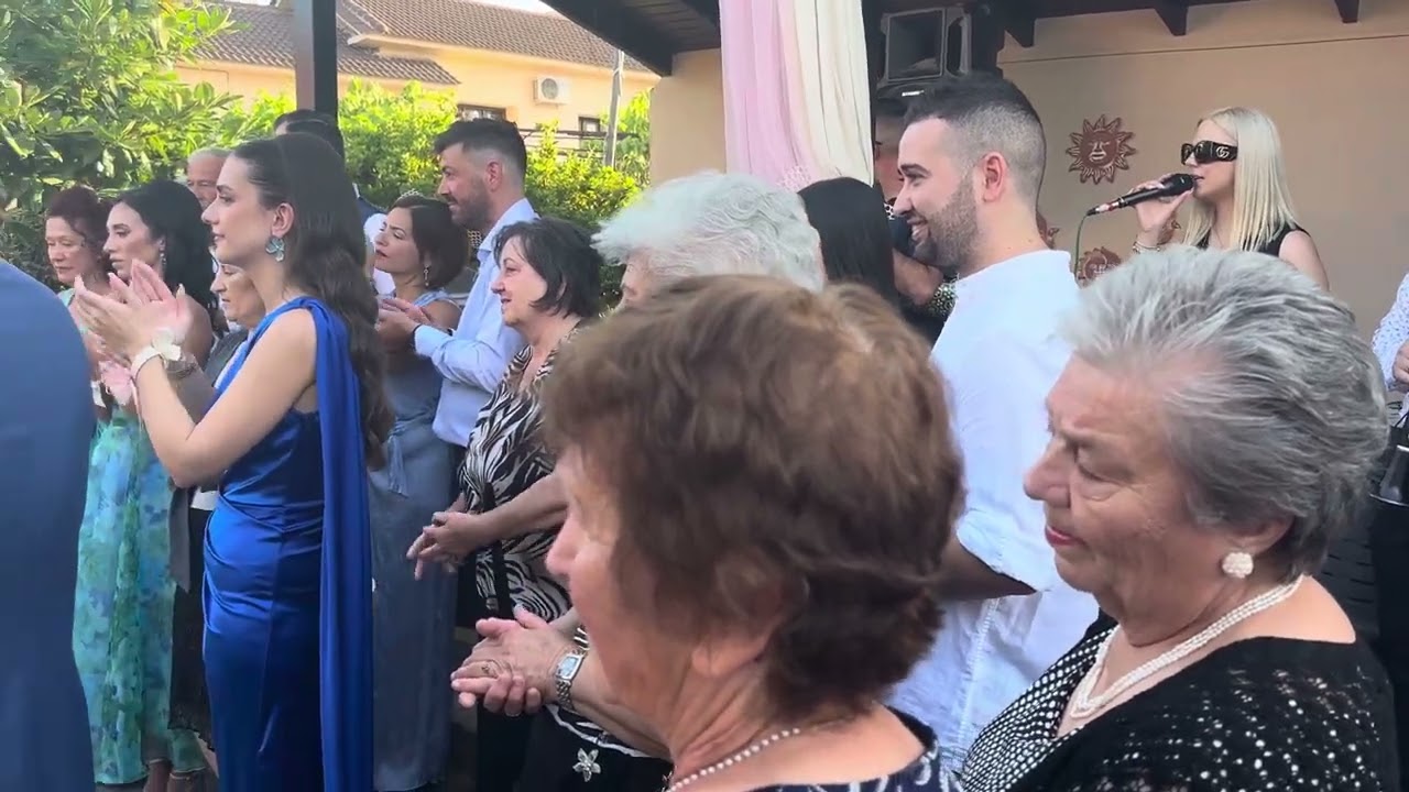 ΕΞΩ ΒΡΕΧΕΙ ΚΑΙ ΧΙΟΝΙΖΕΙ, ΛΕΝΑ ΖΕΤΤΑ, ΓΙΑΝΝΗΣ ΖΙΑΚΟΣ ΚΛΑΡΙΝΟ, ΣΕ ΓΑΜΟ ΣΤΟΝ ΞΗΡΟΚΑΜΠΟΣ ΚΑΛΑΜΠΑΚΑΣ