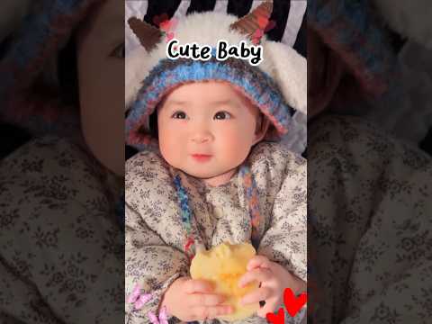 এত বড় আপেল আমি একাই খাব! 😋 কিউট বেবি #shorts #cutebaby​ #funnybaby  #trending