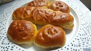 видео: Рулет с тыквой и Булочки с сухофруктами. картинка: Рулет с тыквой и Булочки с сухофруктами.