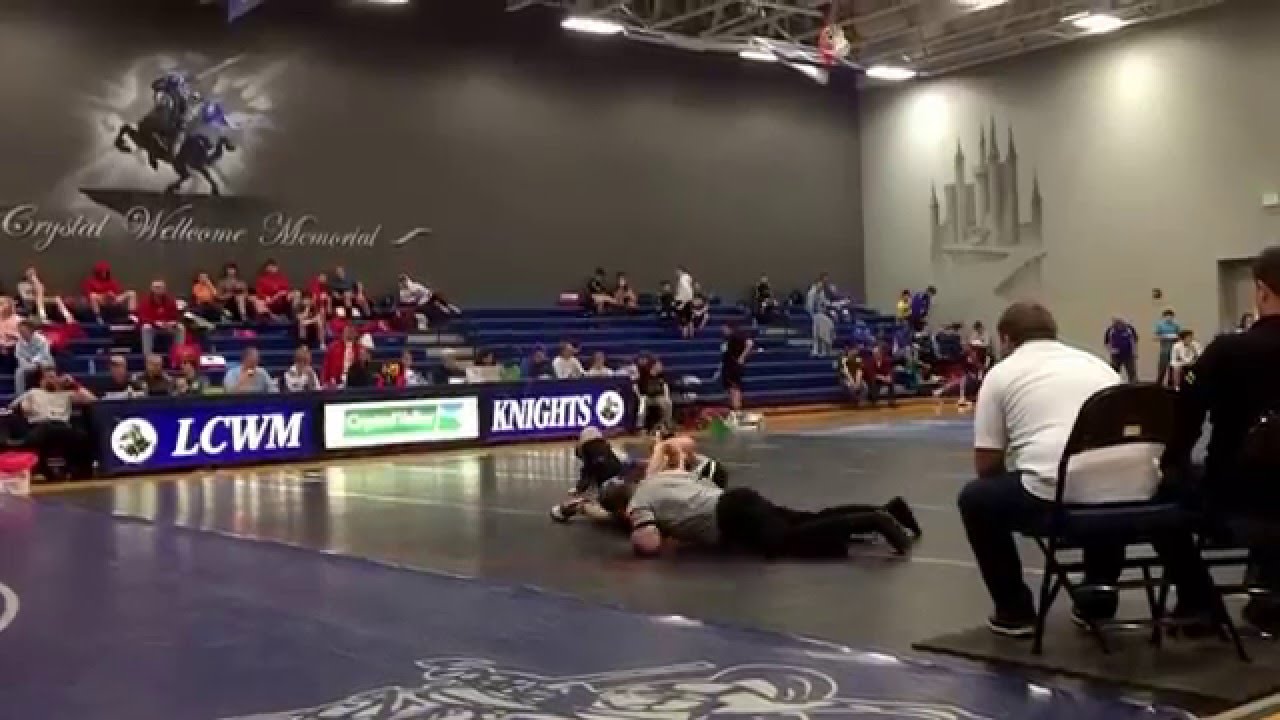 Mason Straub Wrestling at LCWM against Blooming Prairie kid YouTube