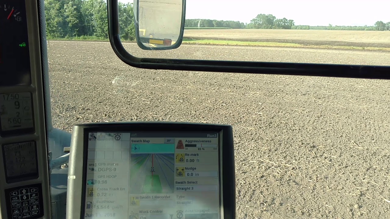 Rolling soybean ground 2018. - YouTube