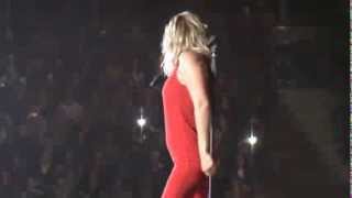 Download Lagu CERCAVO AMORE - EMMA MARRONE - SCHIENA TOUR (ANCONA) MP3