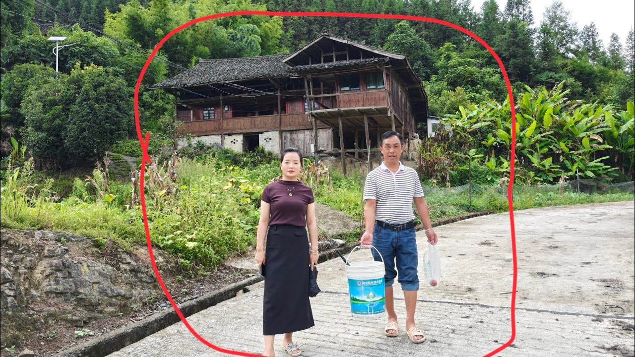 阿傑在大山花28880元，買下40年老木屋改造成心中的後花園