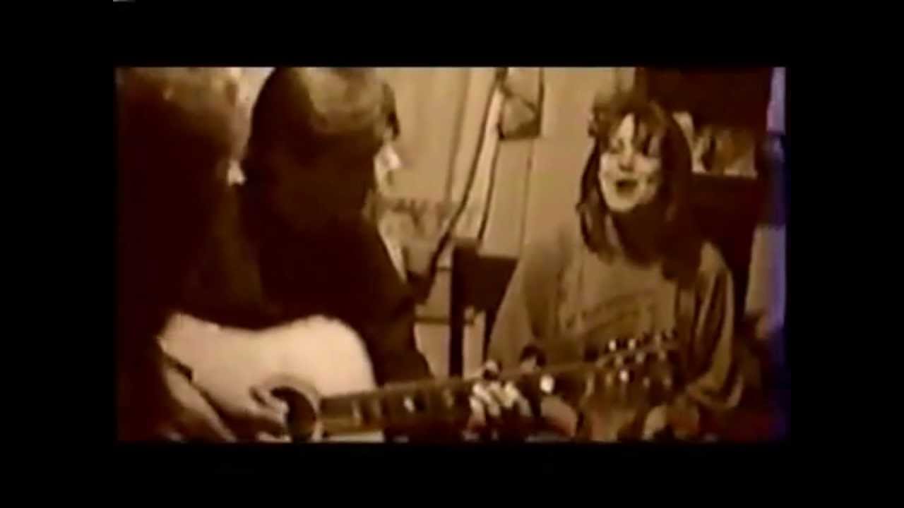 Bekka & Delaney Bramlett - Santa, Mistletoe, & You