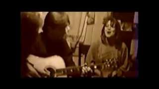 Bekka & Delaney Bramlett - Santa, Mistletoe, & You