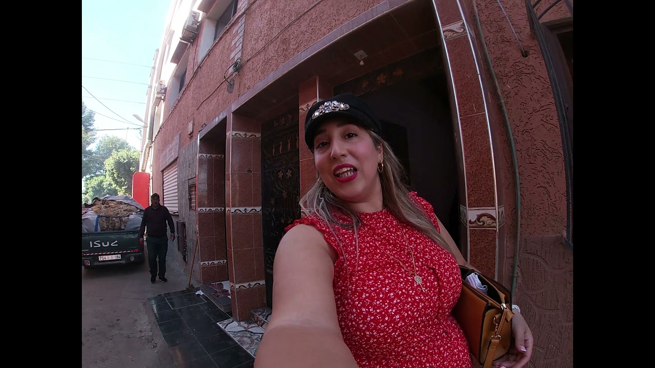 جولة في بني ملال ،مشيت للتانوية فين قريت،وأحسن شواء فولاد إعيش عند الفشتالي،واحد مقهي واعر علي الجهد