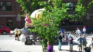 Kinetic Sculpture Race 20110007.Avi