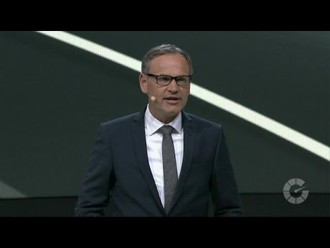 Porsche Press Conference And Analysis | 2016 NAIAS Live the listener cast