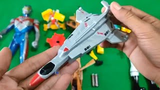 Review Mainan Pesawat Ultraman,Helikopter,Pesawat Tempur,Jet Tempur,Robot Bunyi,Robot Excavator.