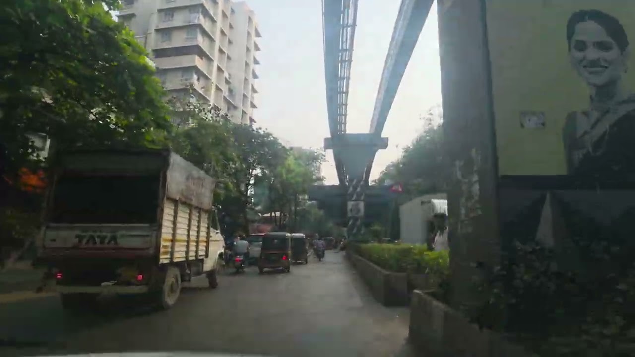 Ghatkoper chembur  chembur camp rc marg ashish cinema ,om Ganesh nagar SRA building 