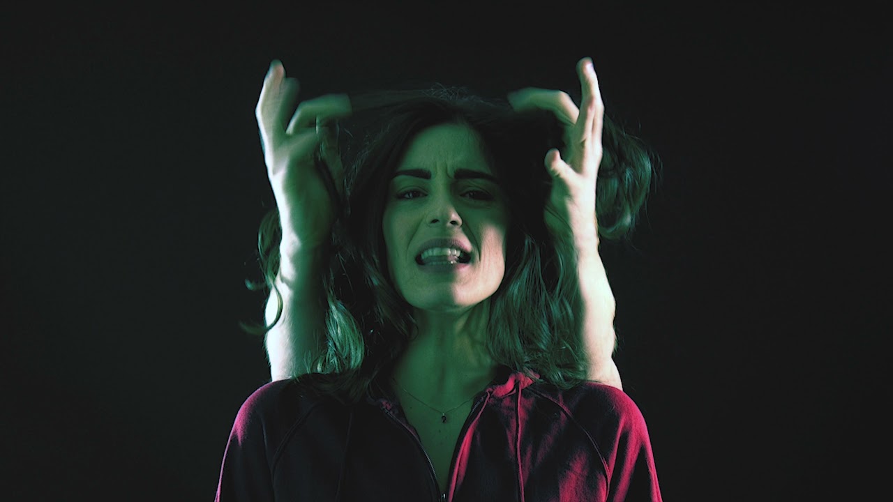 ISOTTA - BAMBOLA DI PEZZA (Official Video)