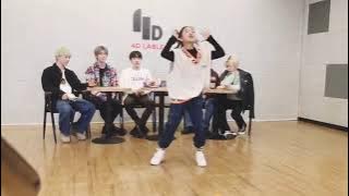 Na Haeun Dances to 'Wannabe' (Original by ITZY)