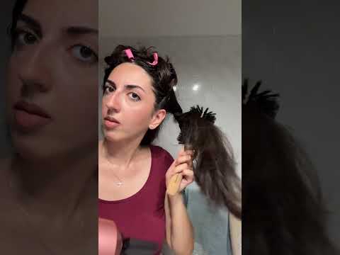 Video Piega a onde morbide con spazzola e phon da capelli mossi crespi