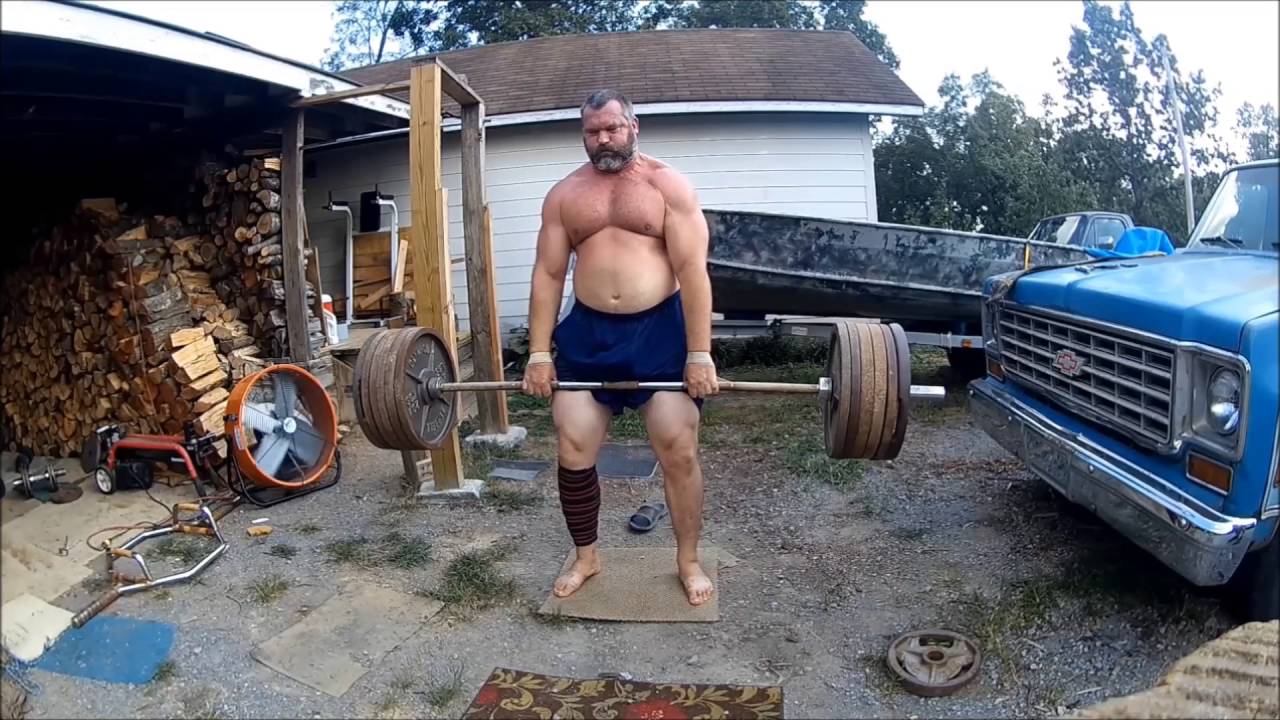 Benches 445 x 3, 460 x 2 & Beltless Deadlifts 585-635