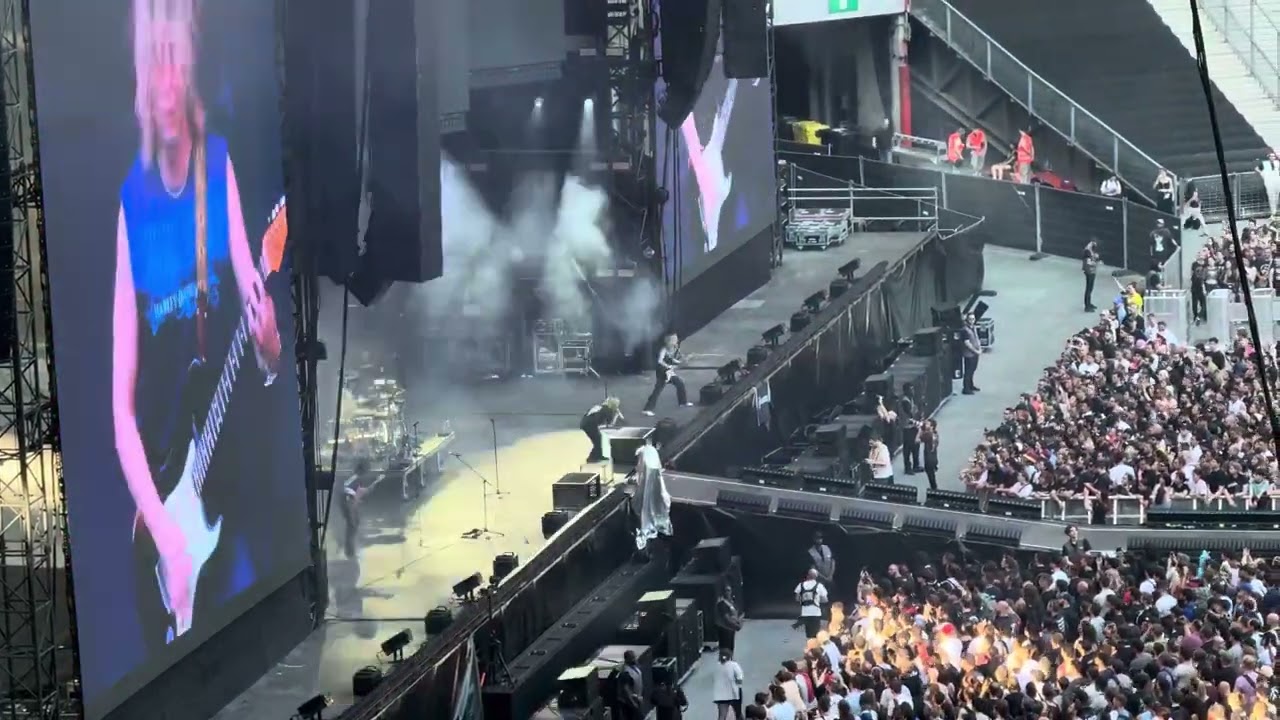 ONE OK ROCK - Full concert live 4K ( STADE DE FRANCE, PARIS) July 11, 2025
