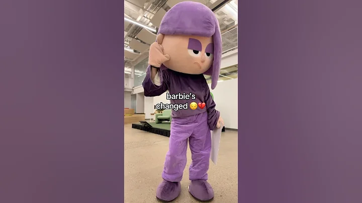 why is my barbie emo #duolingo #lily