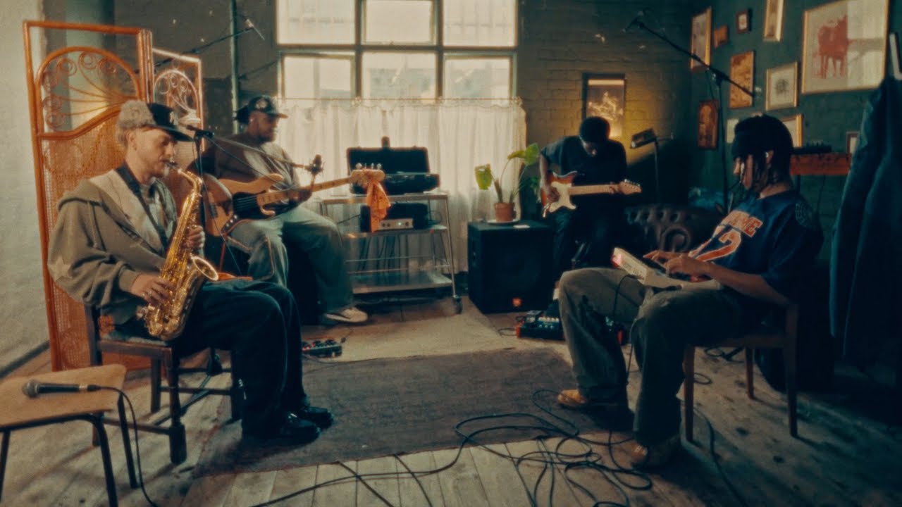 Strandz - Live Session (Angel's House & Stay the Night)