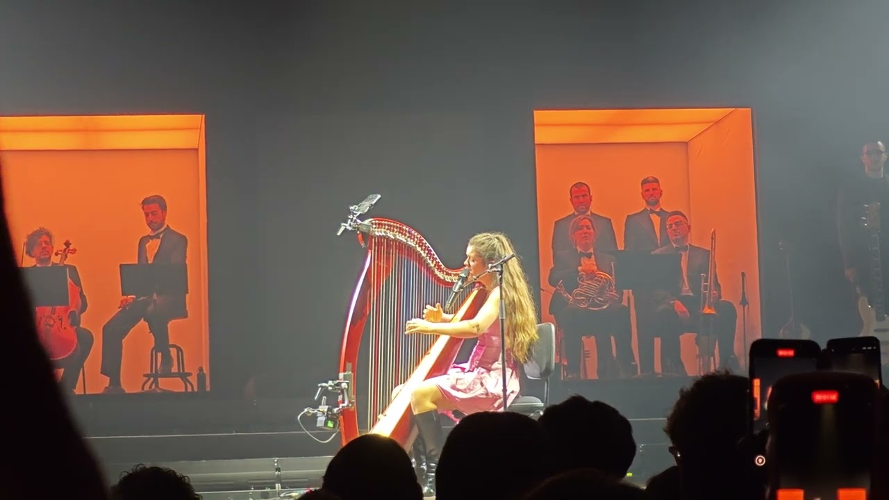 Amaia Romero - Ya está (directo con arpa) (Si abro los ojos no es real 22/2/25)