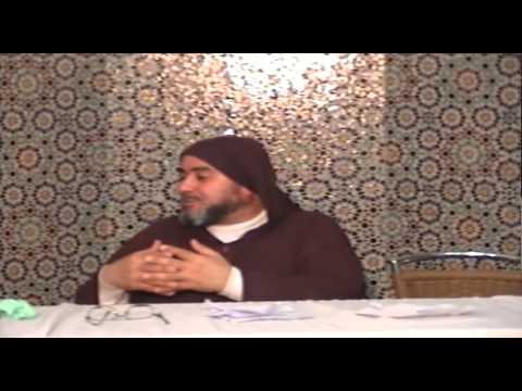 ما معنى يحسبون كل صيحة عليهم