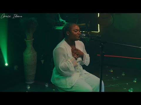 Grace Idowu - Holy Place (Acoustic Version)
