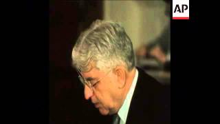 SYND 28 11 74 FEDERAL RESERVE BOARD CHAIRMAN ON ECONOMY