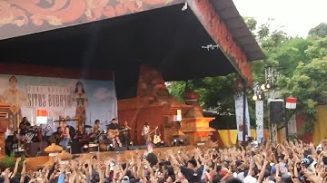 Iwan Fals - Kuda Lumping (Konser Situs Budaya : Jatim - Trowulan)