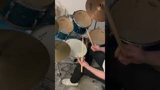 Funky jam with some over-the-bar fills! 🥁🤓 #drums #drummer
