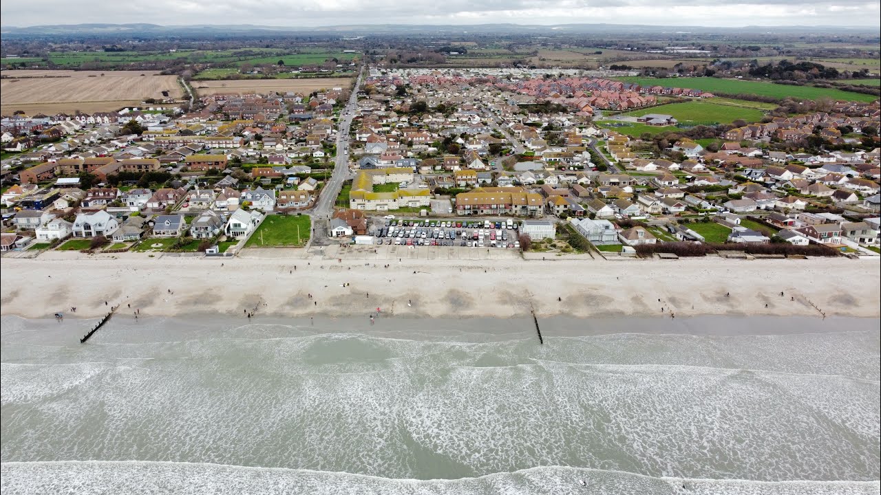 Bracklesham Bay & The Surfers 🏄