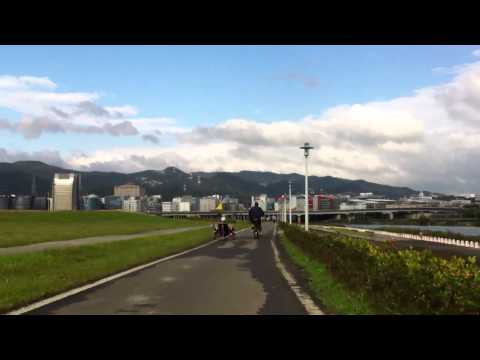 全球動力斜躺車同學會20130111方程式買東西。再去河濱繞繞