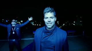 Ricky Martin, Wisin & Yandel - Frío (video al revés)