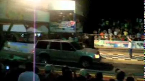 Ford Explorer Vs  Drag racing!