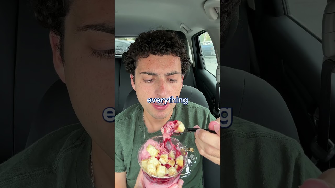 Trying Costcoโs Strawberry Shortcake Sundae ๐๐ฆ