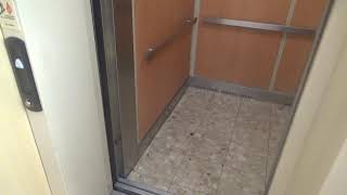EPIC MOTOR! Busy Schindler 321A Hydraulic Elevator @ Boscov's - Shanor-Northvue, PA