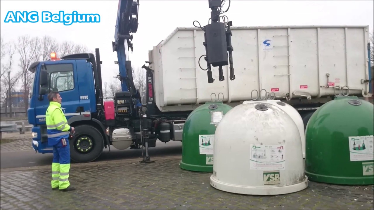 GLASCONTAINER LEEGMAKEN IN BREE Emptying Glass Recycle Bin by Van Gansewinkel in Houthalen Belgium