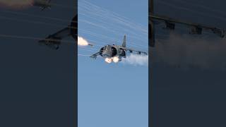 AV-8B Harrier II Pops Flares While Evading Guided Missile
