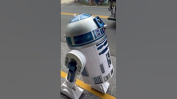 R2D2 at Disney #shorts #fy #r2d2 #robot