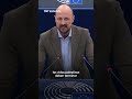 'Miles de palestinos muertos y ustedes aquí riéndose' - Marc Botenga