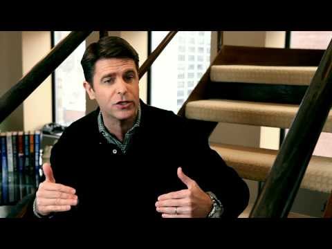 Video: Brad Thor Net Worth: Wiki, abielus, perekond, pulmad, palk, õed-vennad