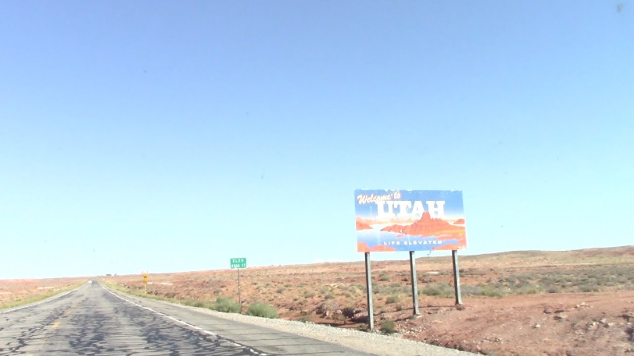 UTAH ROAD TRIP Bonneville Salt Flats, Zion & Arches National Park