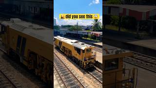 🚂 Heavy machine on rail track 😱 #railtrack #railway #railwaycontent #railfan #shorts #trending