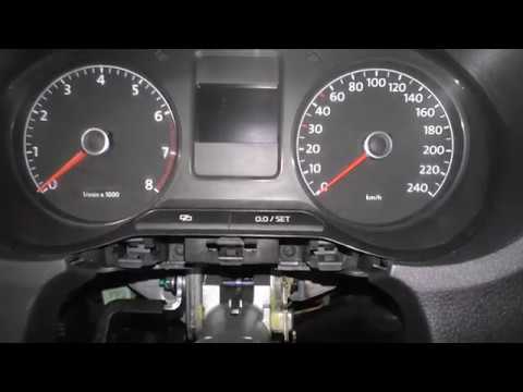 VW Polo Sedan - Как снять щиток приборов